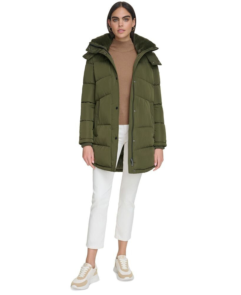 Women's Faux-Fur-Trim Hooded Puffer Coat, Created for Macy's Calvin Klein  Цвет: Голубой; Размер: S купить от 22672 рублей в интернет-магазине  , женские куртки Calvin Klein