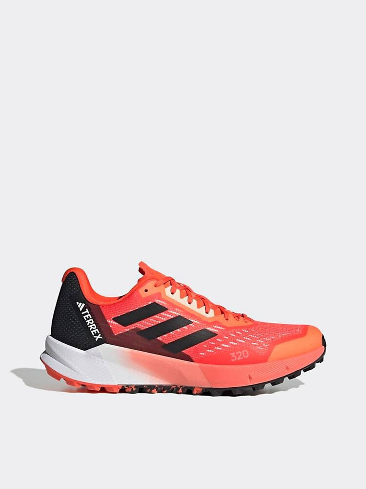 adidas – Outdoor Terrex – Sneaker in Orange und Schwarz