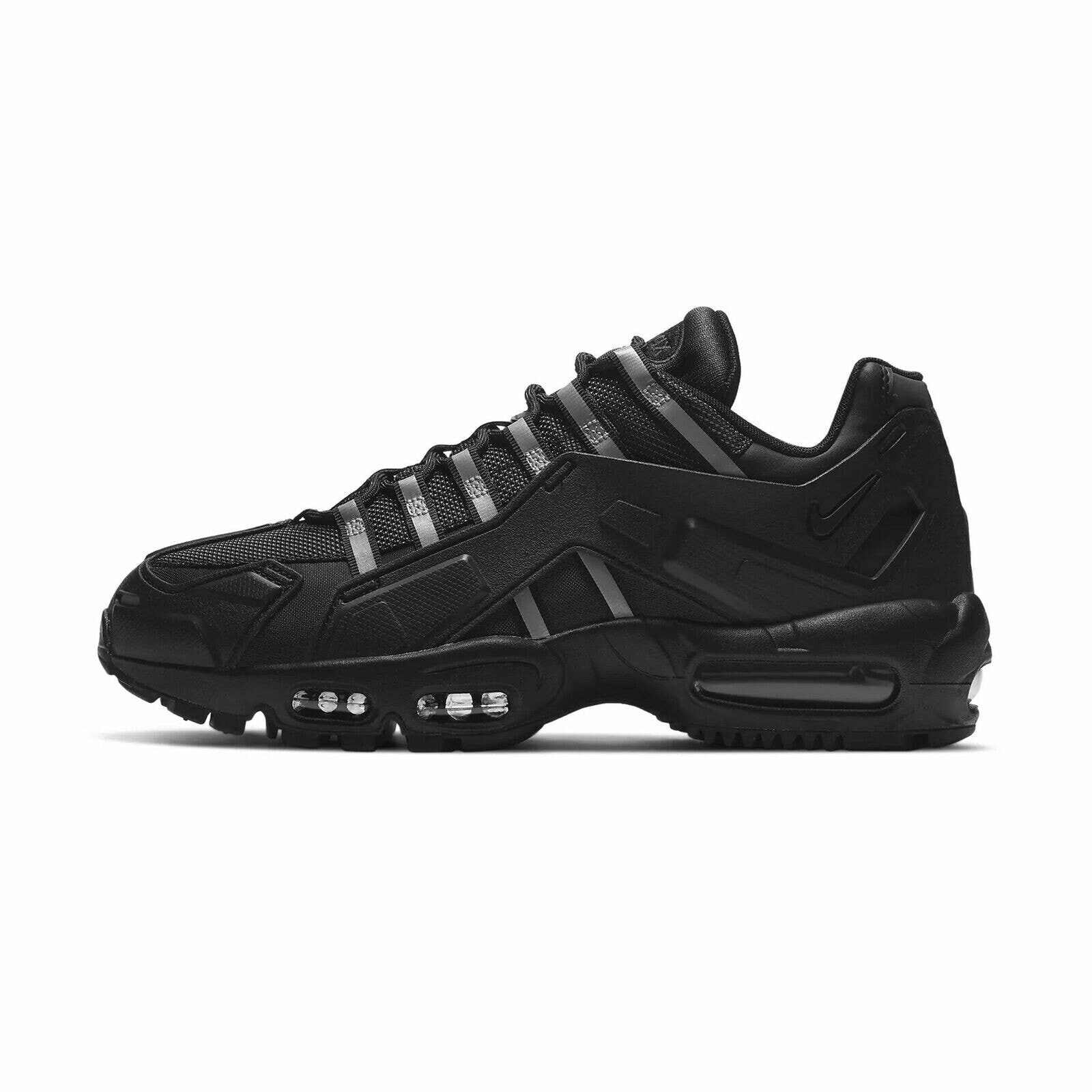 [CZ3591-001] Mens Nike NDSTRKT AM 95