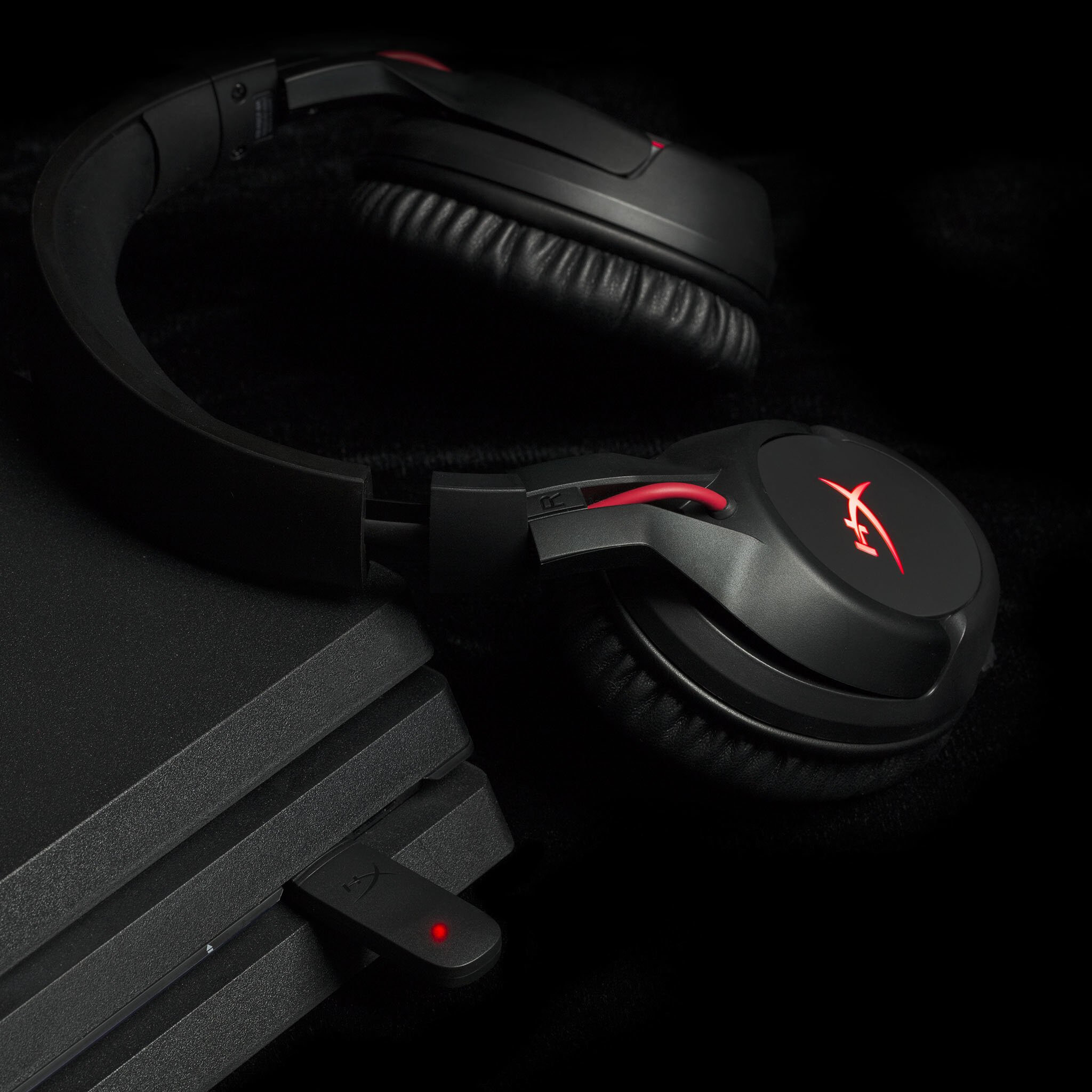 Hyper cloud x. HYPERX cloud Flight HX-HSCF-BK/em. Kingston HYPERX cloud Flight Black. Беспроводные наушники HYPERX cloud Flight. HYPERX Kingston наушники.