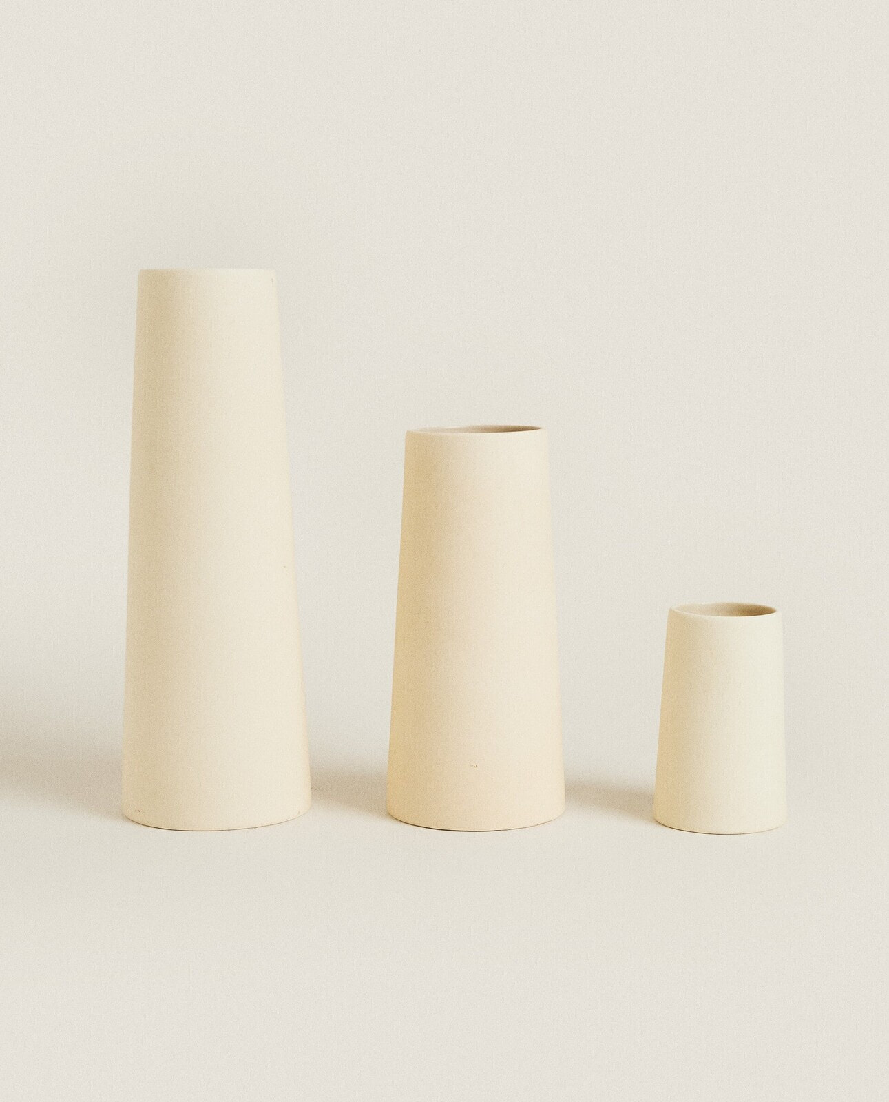 Ceramic tube vase