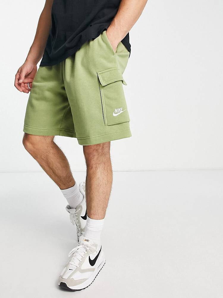 Nike – Club – Cargoshorts in Khaki-Beige