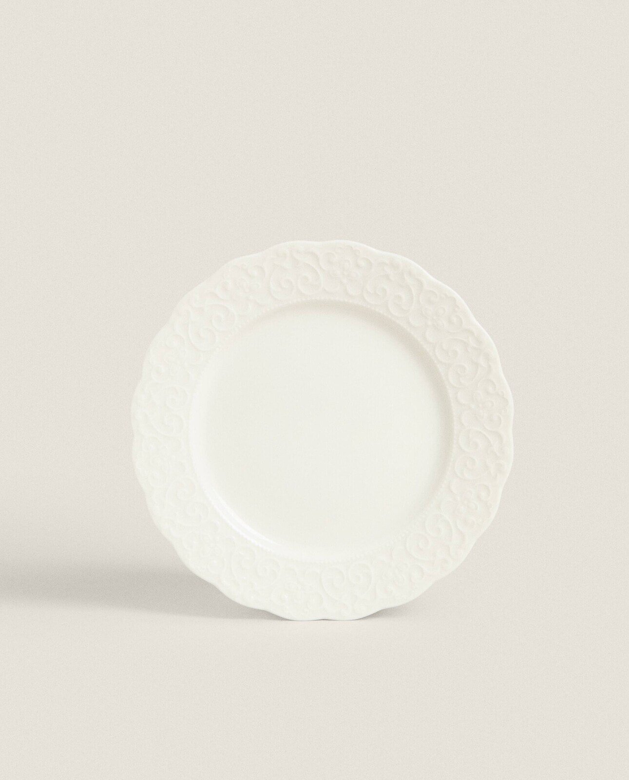Porcelain dessert plate