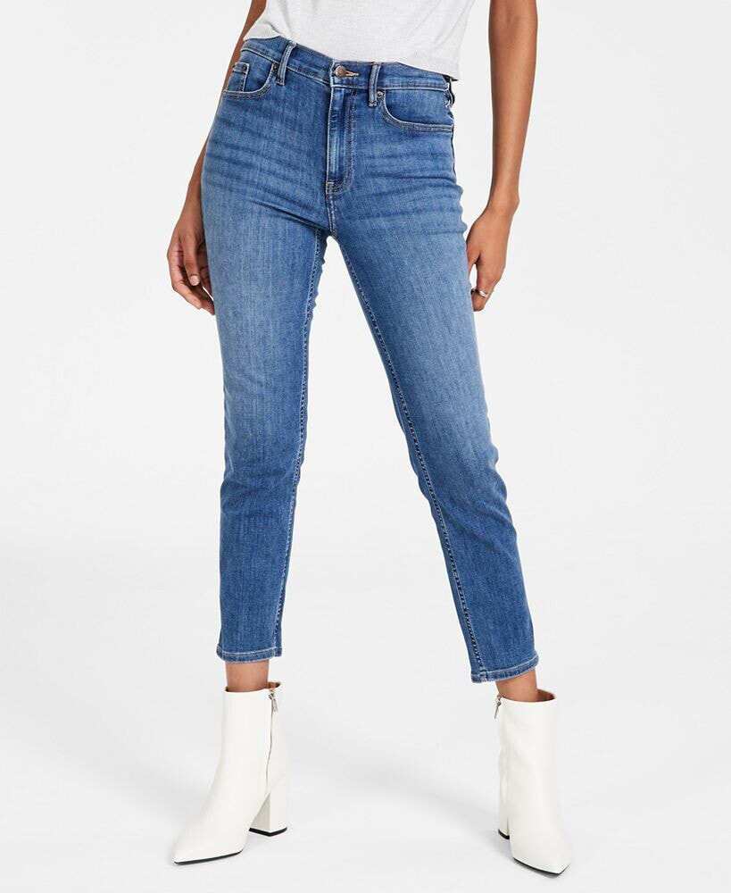 Calvin Klein Jeans petite High-Rise Slim Straight-Leg Whisper-Soft Jeans