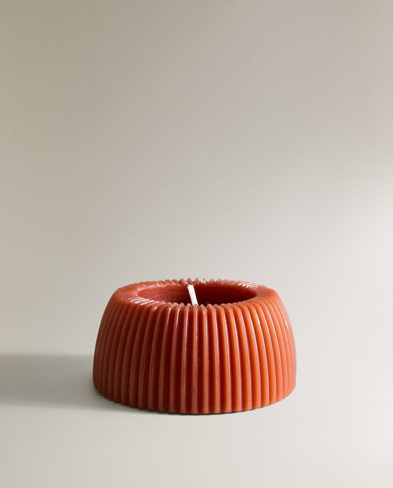 Striped concave decorative candle