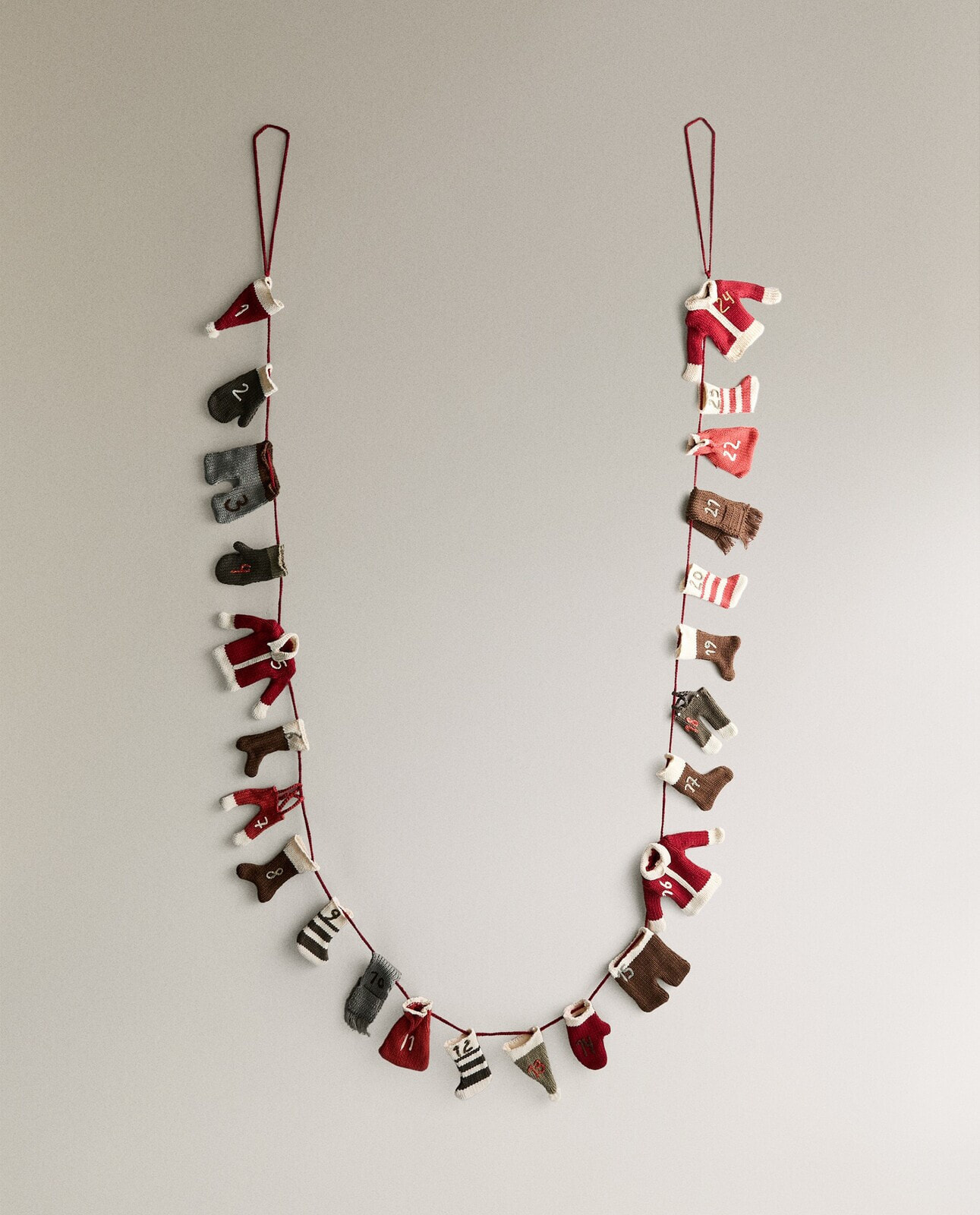 Children’s christmas advent calendar garland