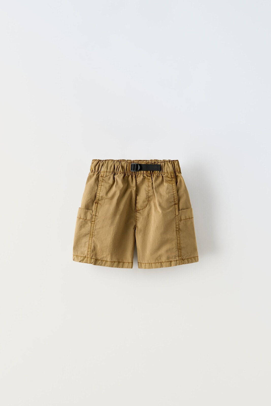 Multi-pocket bermuda shorts with belt