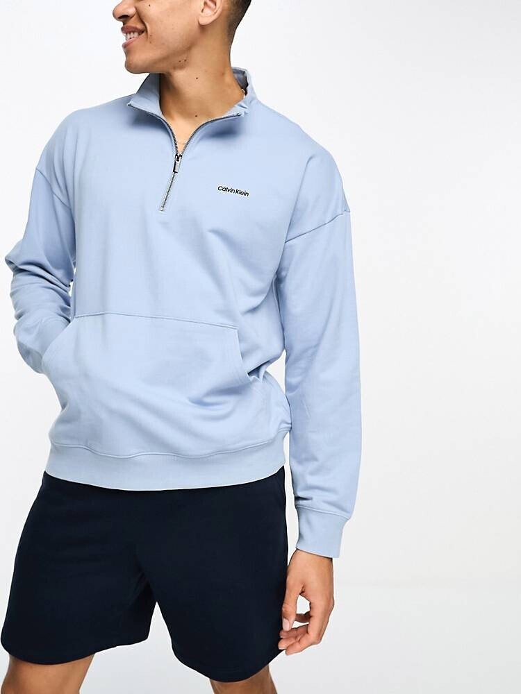 Calvin Klein – Pullover in Eisblau mit halblangem Reißverschluss
