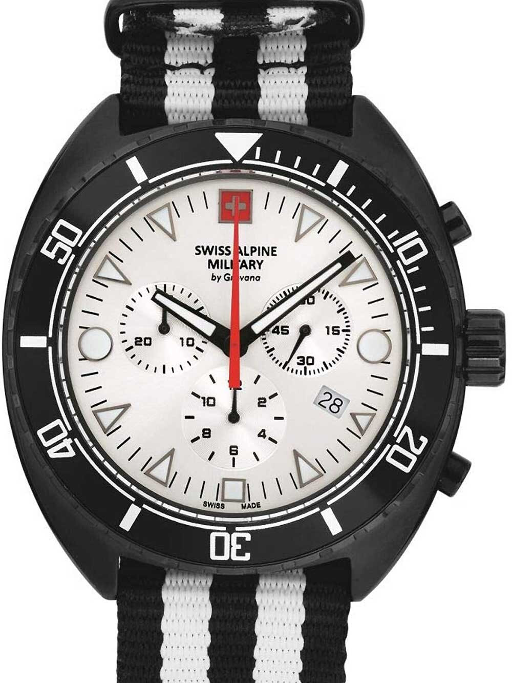 Мужские наручные часы с черным белым текстильным ремешком  Swiss Alpine Military 7066.9672 turtle chronograph 44mm 10ATM