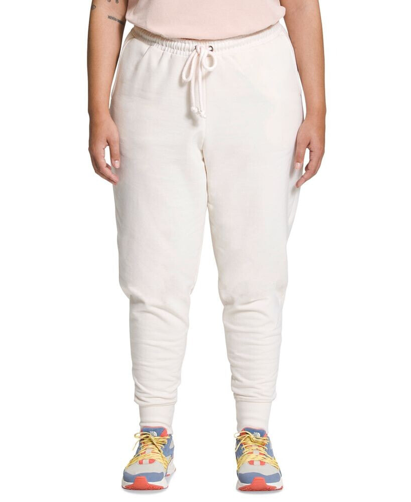 The North Face plus Size Heritage Drawstring-Waist Jogger Pants