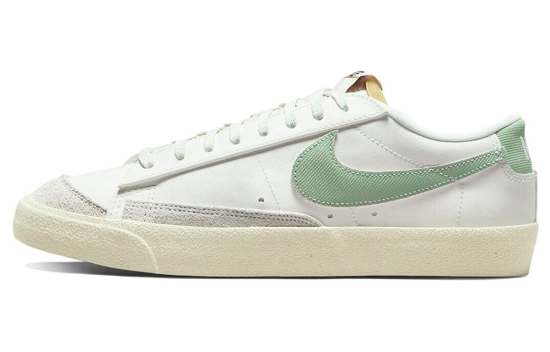 Nike blazer premium vintage low online