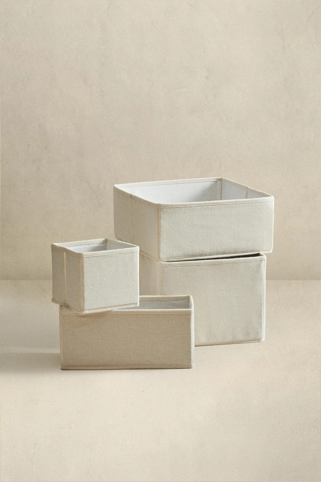 Foldable cotton storage box