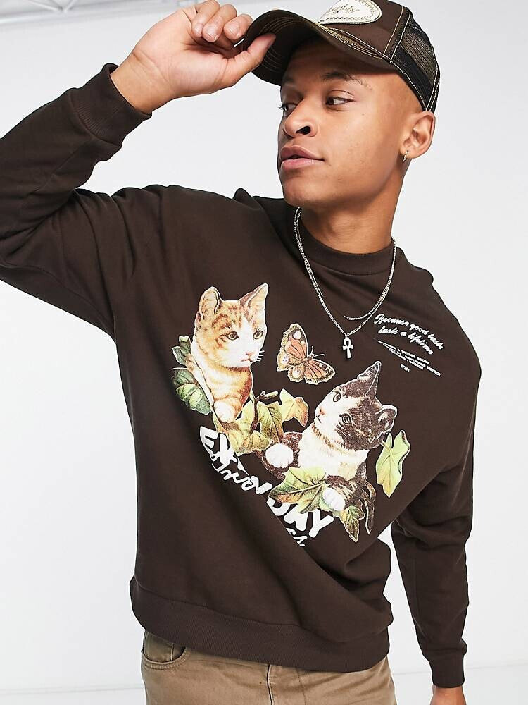 ASOS DESIGN – Oversize-Sweatshirt in Braun mit Katzen-Fotoaufdruck