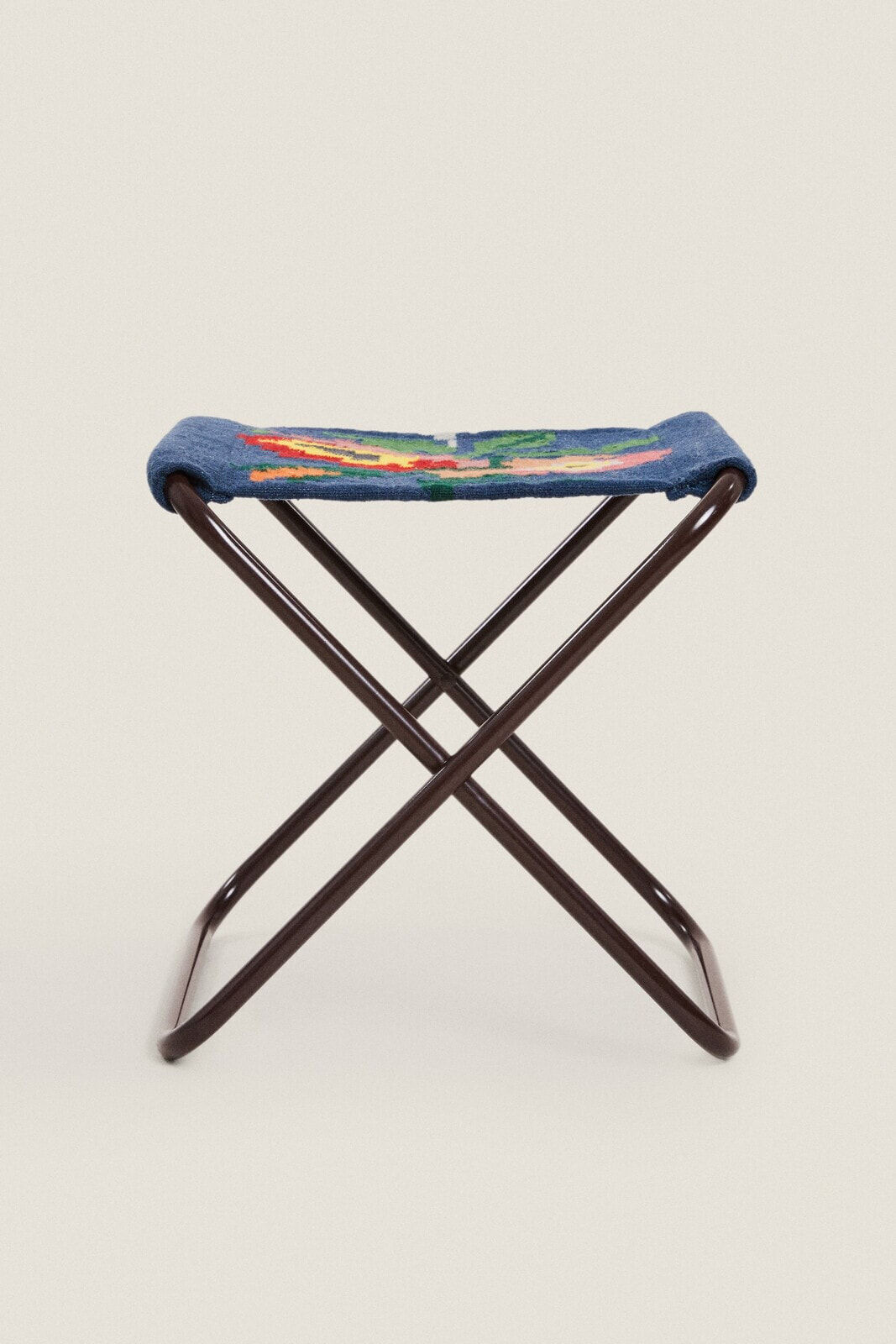 Multicoloured wool folding stool