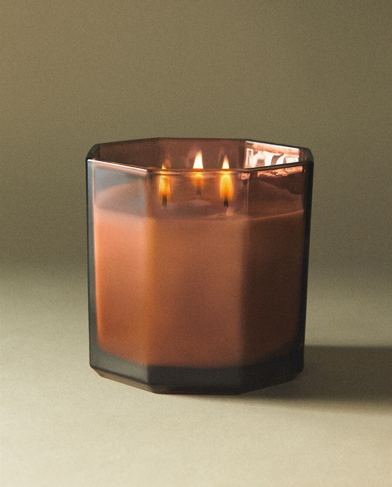 (500 g) blooming magnolia scented candle