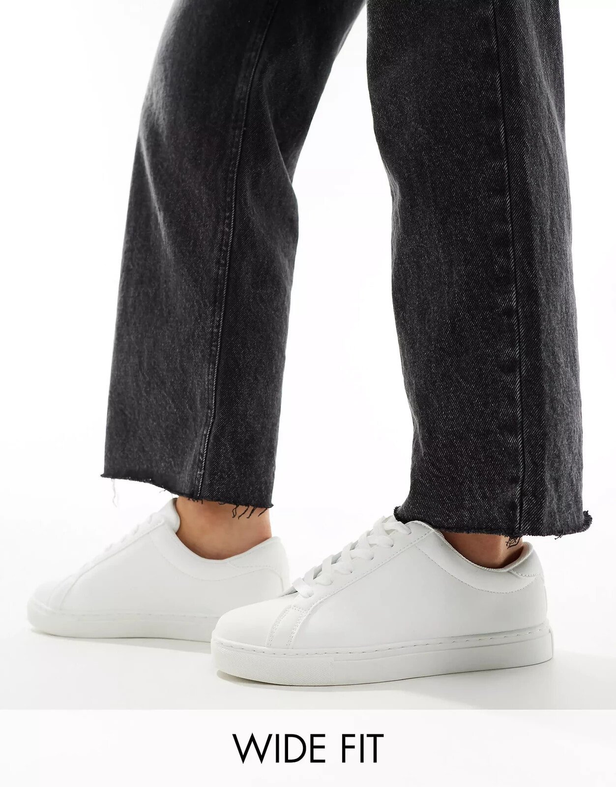 ASOS DESIGN Wide Fit – Drama – Sneaker mit weiter Passform in Weiß