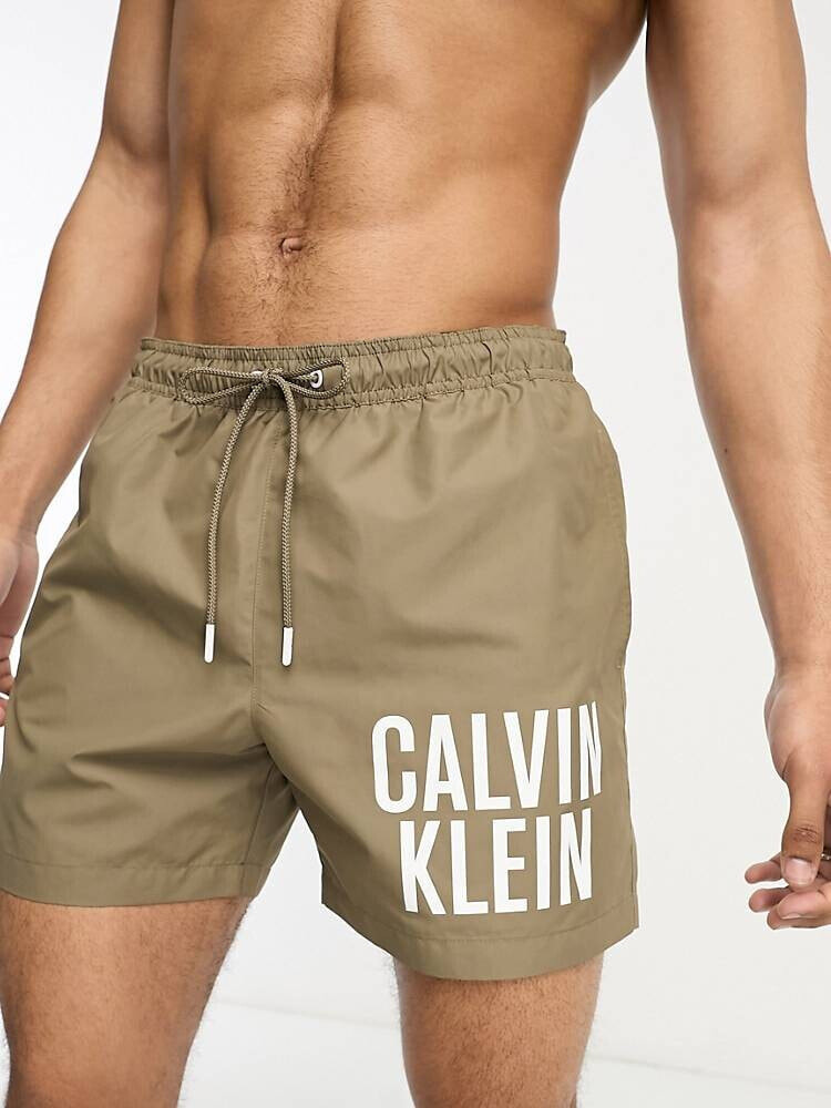 Calvin Klein – Intense Power – Badeshorts in Nesselgrün