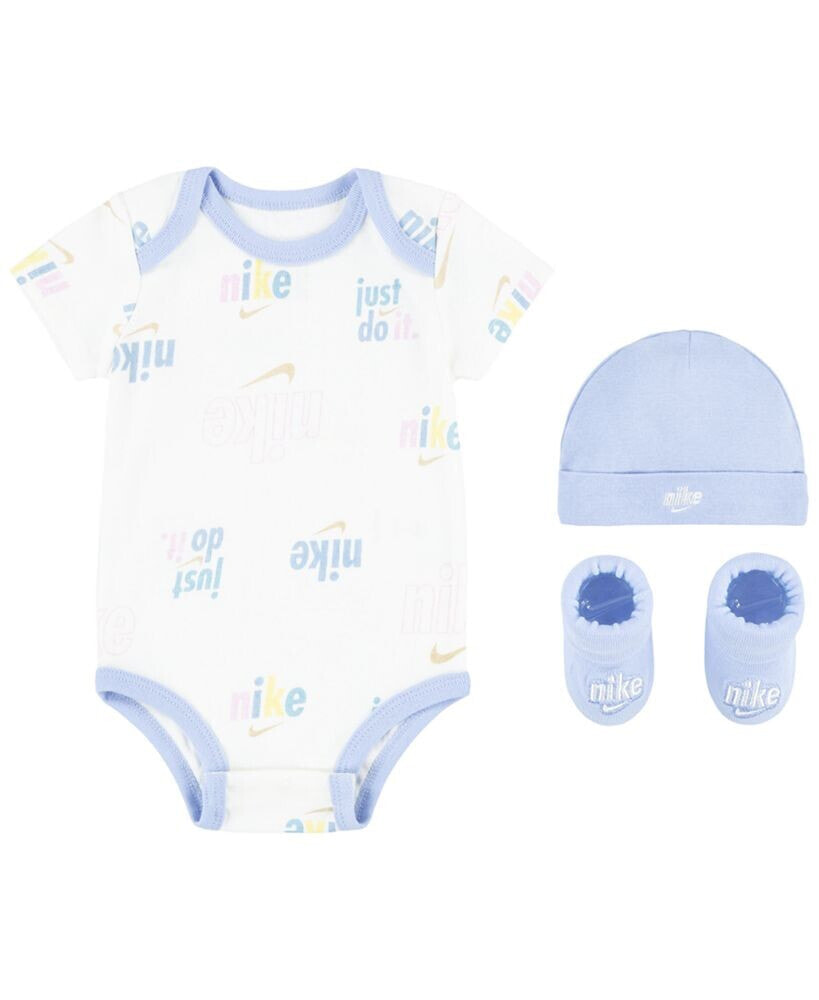 Nike baby Boys All-Over Print Bodysuit, Hat and Booties, 3-Piece Set