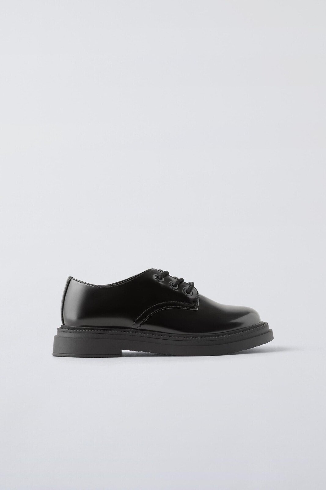 Minimal derby shoes