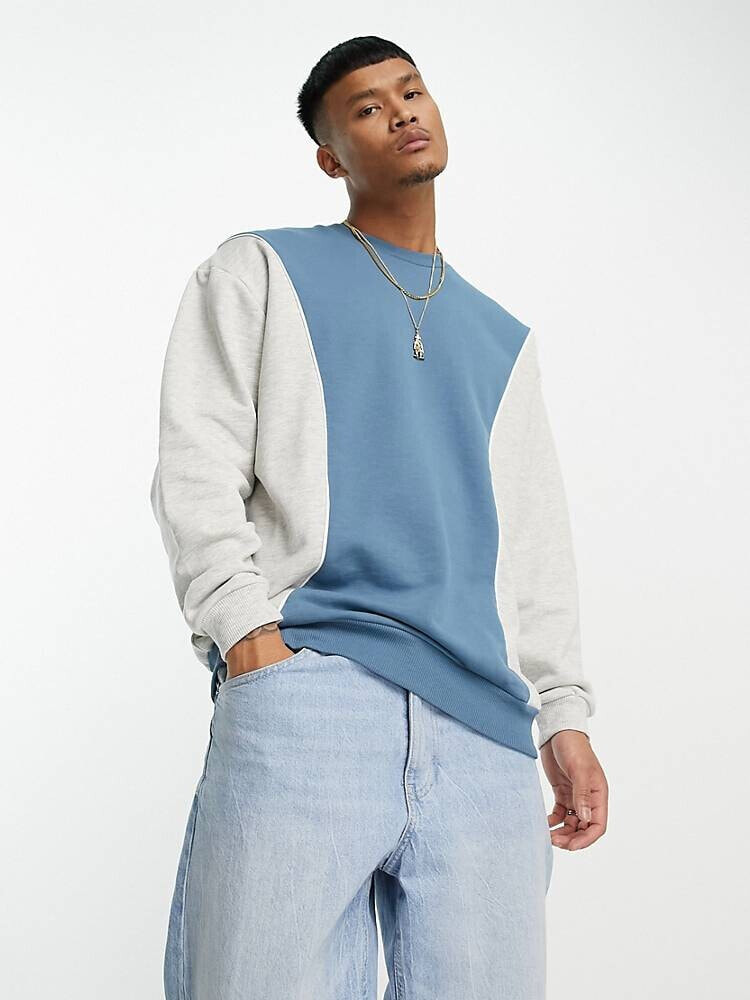 ASOS DESIGN – Oversize-Sweatshirt in Beige und Marineblau mit Farbblockdesign