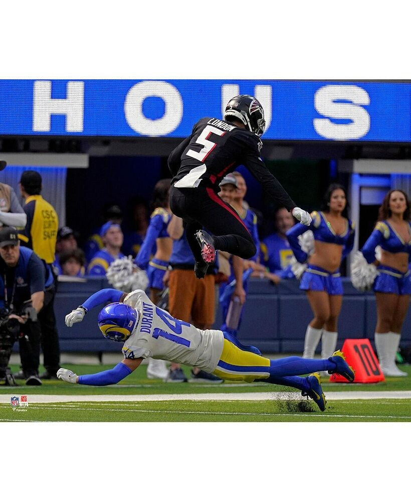 Fanatics Authentic drake London Atlanta Falcons Unsigned Leaps to Avoid a Tackle Photograph