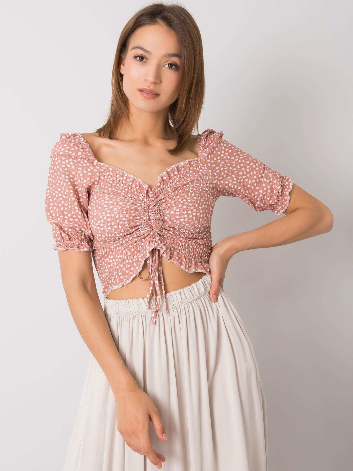 Женская укороченная блузка приталенного кроя с коротким рукавом розовая Factory Price