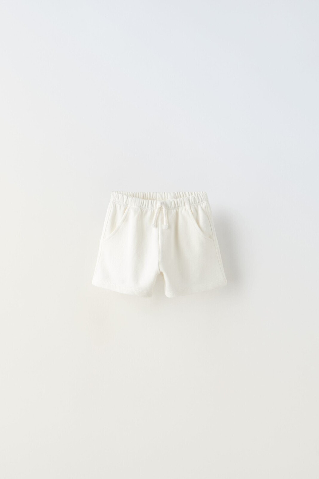 Bermuda shorts with drawstring