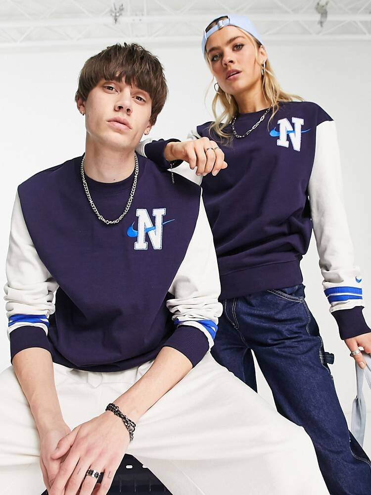 Nike – Unisex – Sweatshirt im Retro-College-Look in Marineblau, mit Rundhalsausschnitt