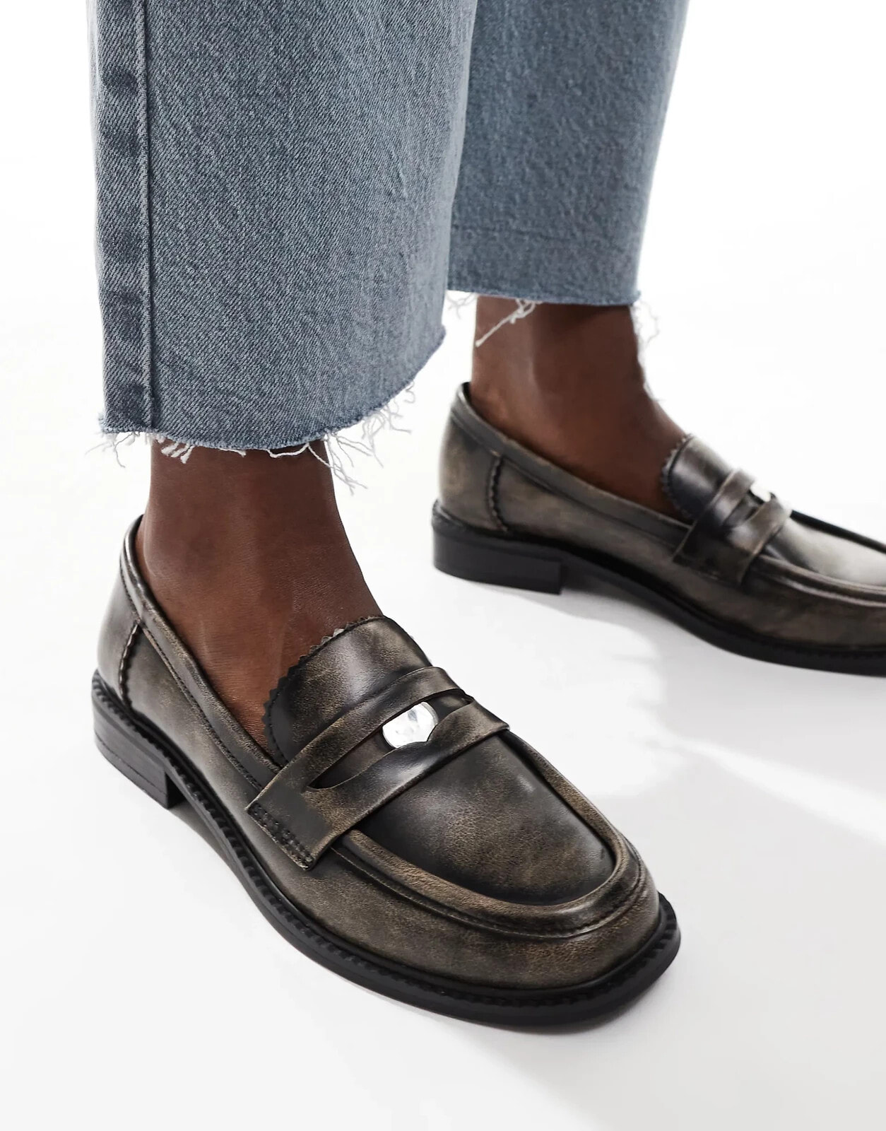 ASOS DESIGN – Match – Pennyloafer in brüniertem Schwarz