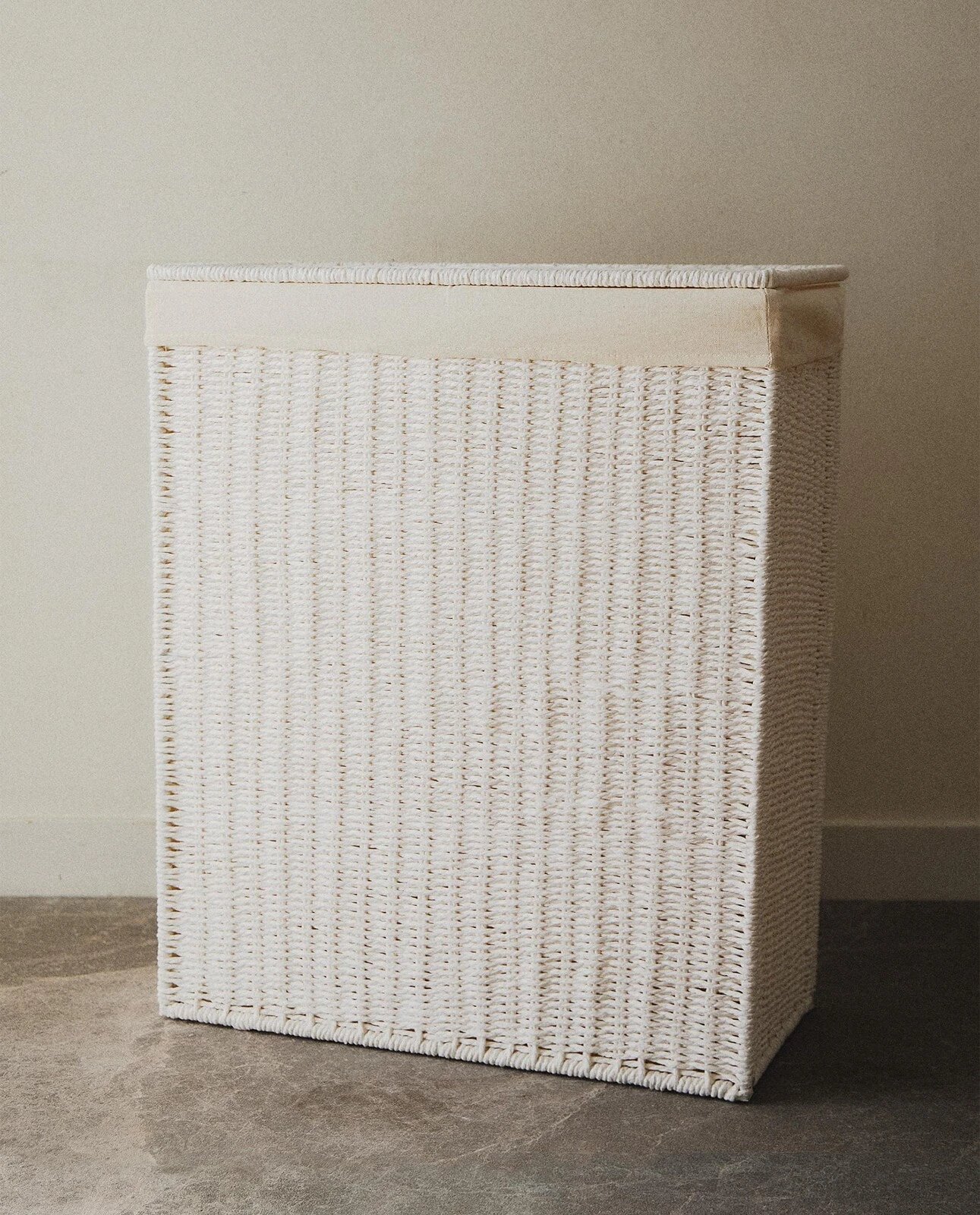 Laundry basket with two compartments