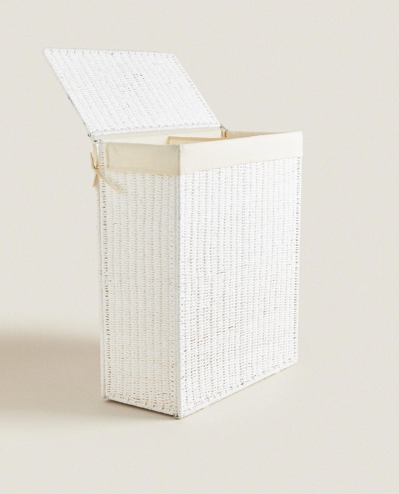 Laundry basket with two compartments