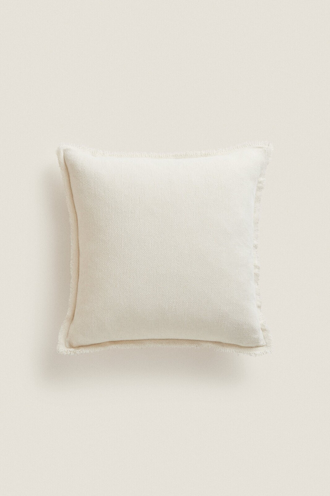 Contrast cushion cover