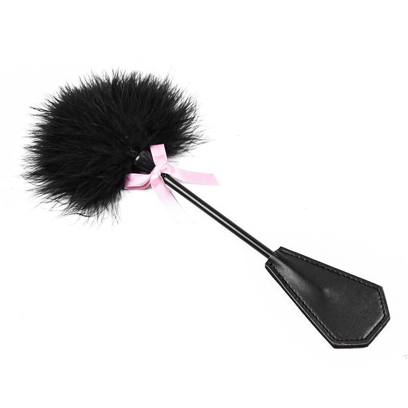 Плетка или стек для БДСМ FETISH ADDICT Feather Tickler and Paddle 2 in 1 29 cm Black