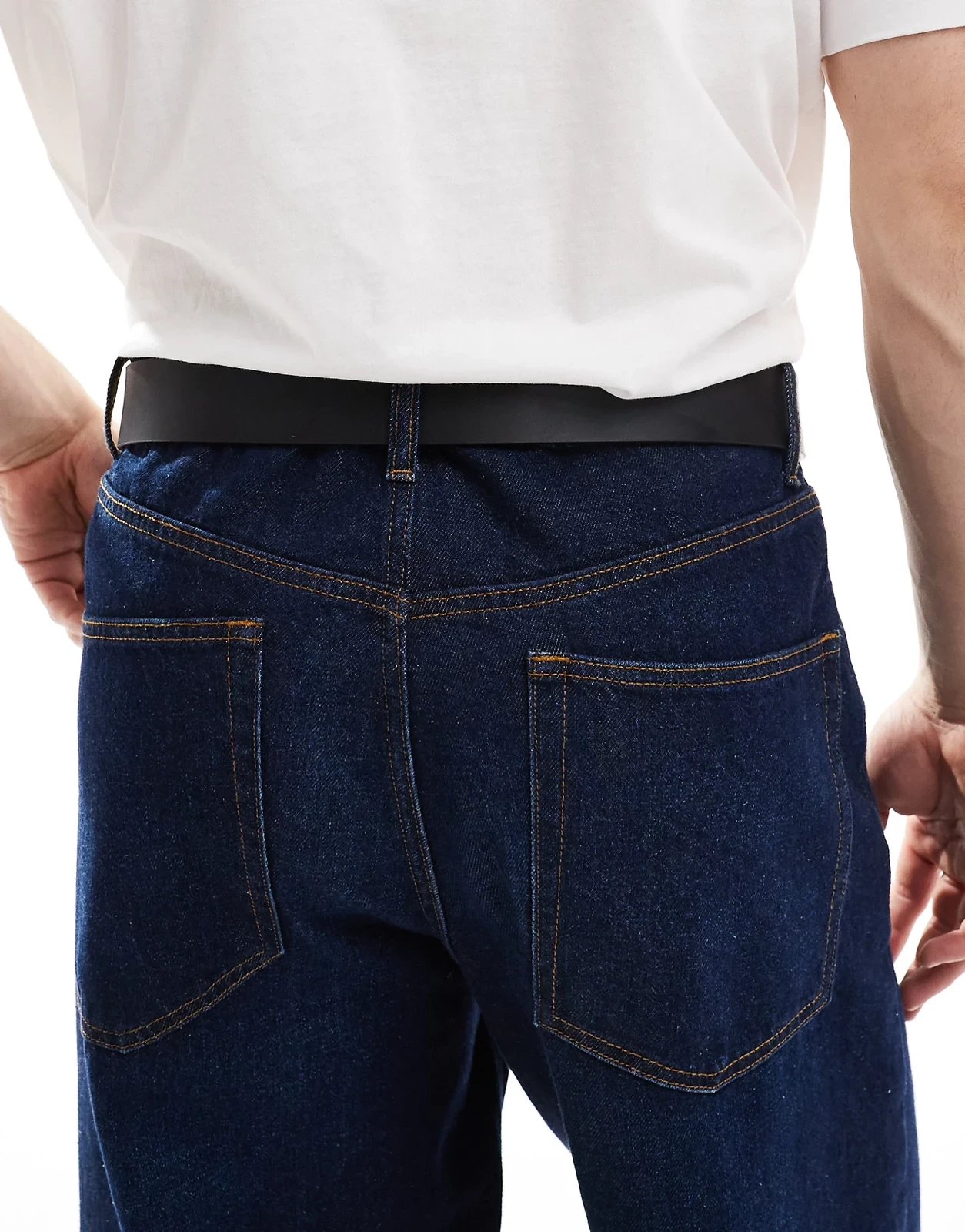 Levi's – Billy – Ledergürtel in Schwarz mit Plakette