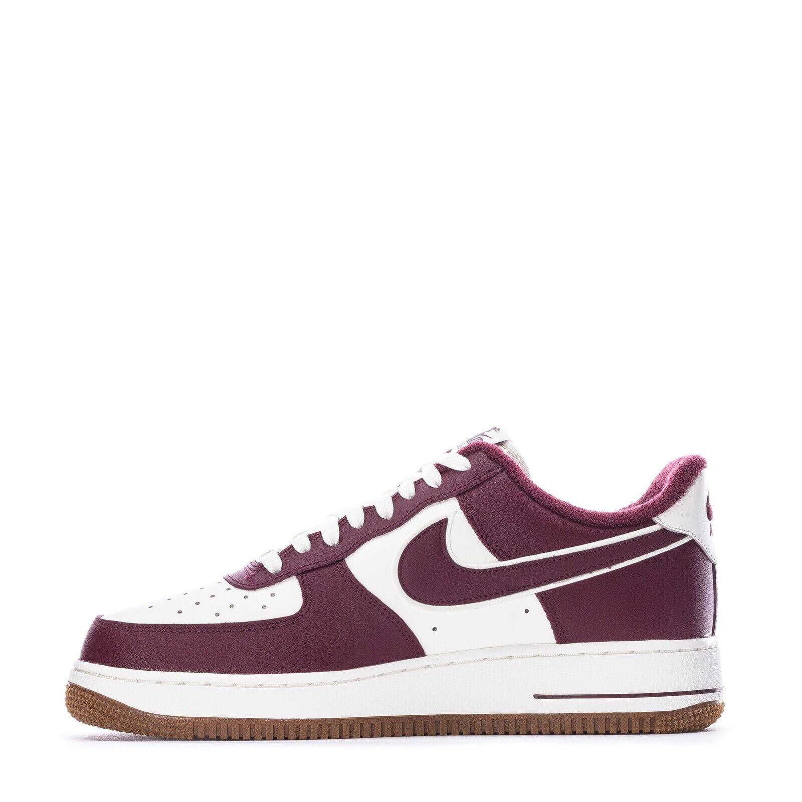 Maroon air 2025 force 1 low