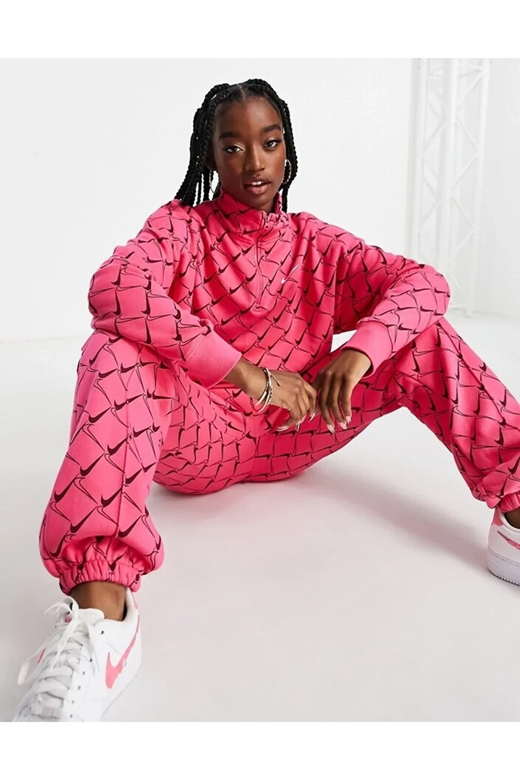 Oversized Joggers In Swoosh Print Kadın Eşofman Altı