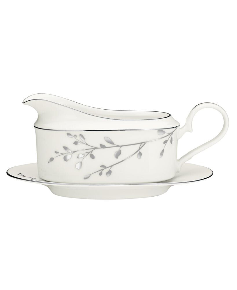 Noritake serveware, Birchwood Gravy Boat with Tray