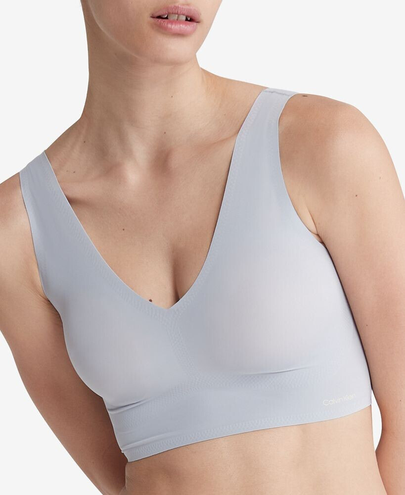 Invisibles Comfort V-Neck Comfort Bralette QF4708 Calvin Klein Цвет: Dapple  Gray; Размер: XS купить от 4089 рублей в интернет-магазине MALL