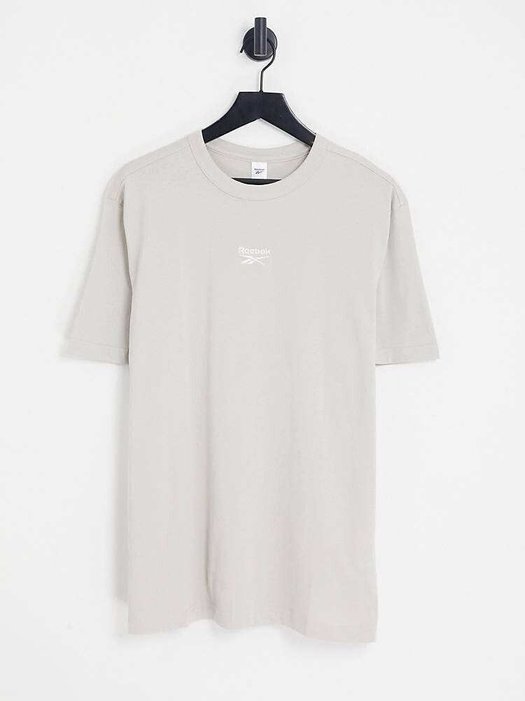 Reebok Classics – Wardrobe Essentials – Kastiges T-Shirt in Grau