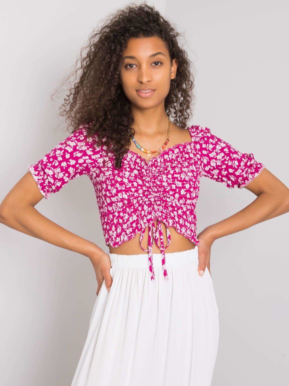 Женская блузка приталенного кроя с коротким рукавом и квадратным вырезом Factory Price