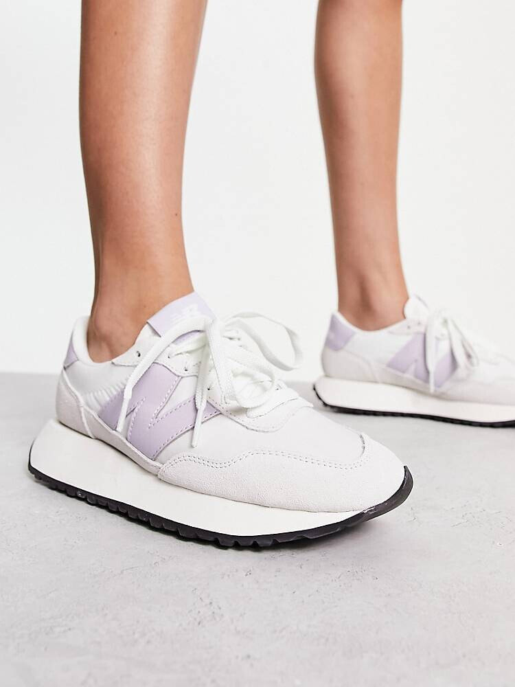 New Balance – 237 – Sneaker in Weiß und Flieder