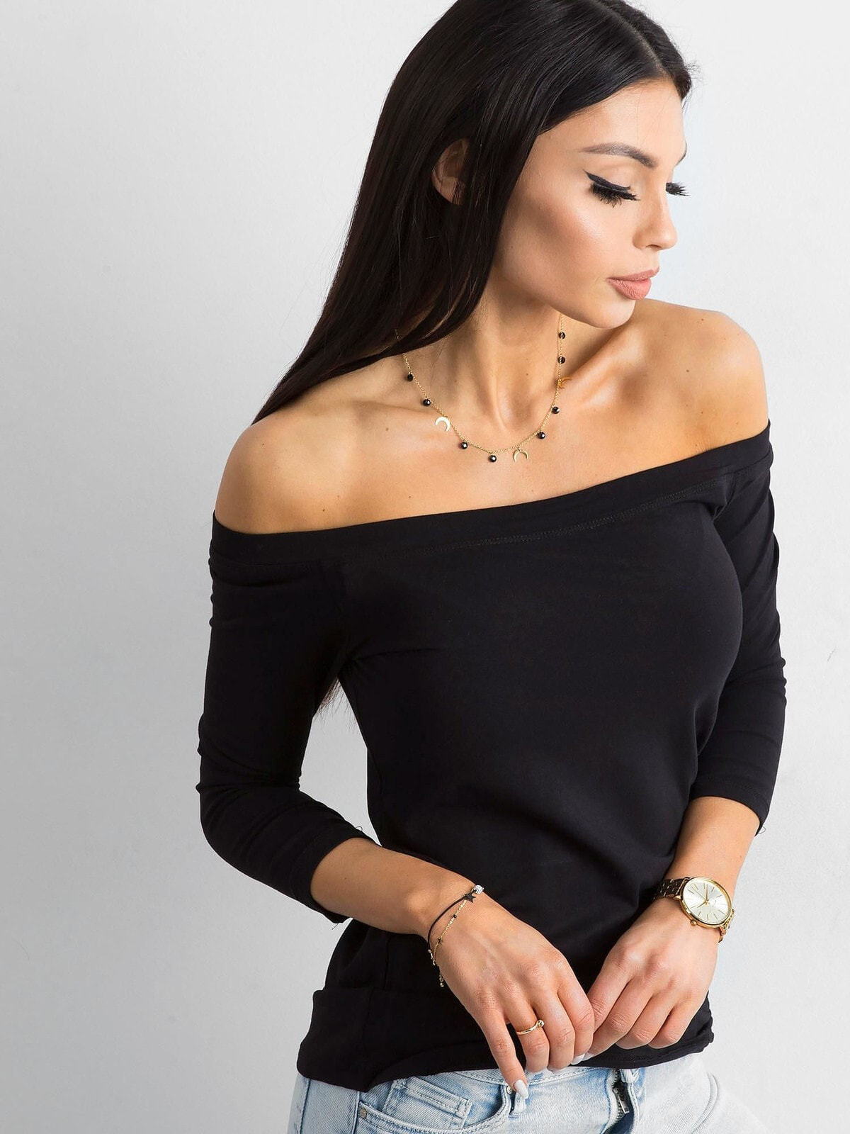Женская блузка с удлиненным рукавом и открытыми плечами черная Factory Price