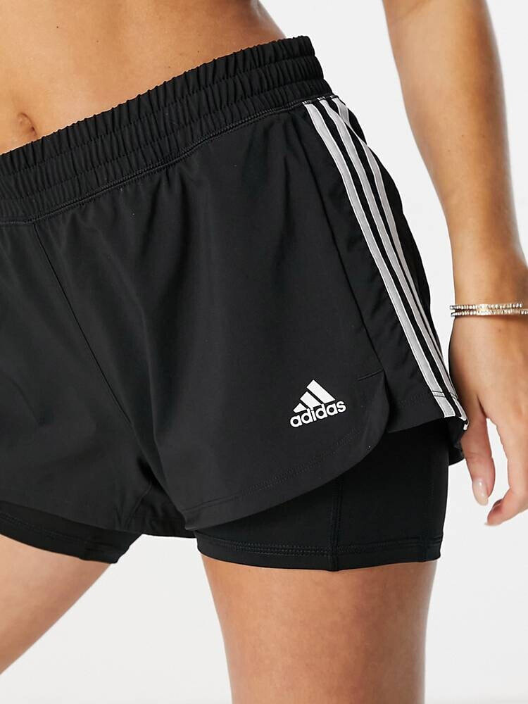 adidas Training – Pacer – 2-in-1-Shorts in Schwarz mit den charakteristischen drei Streifen