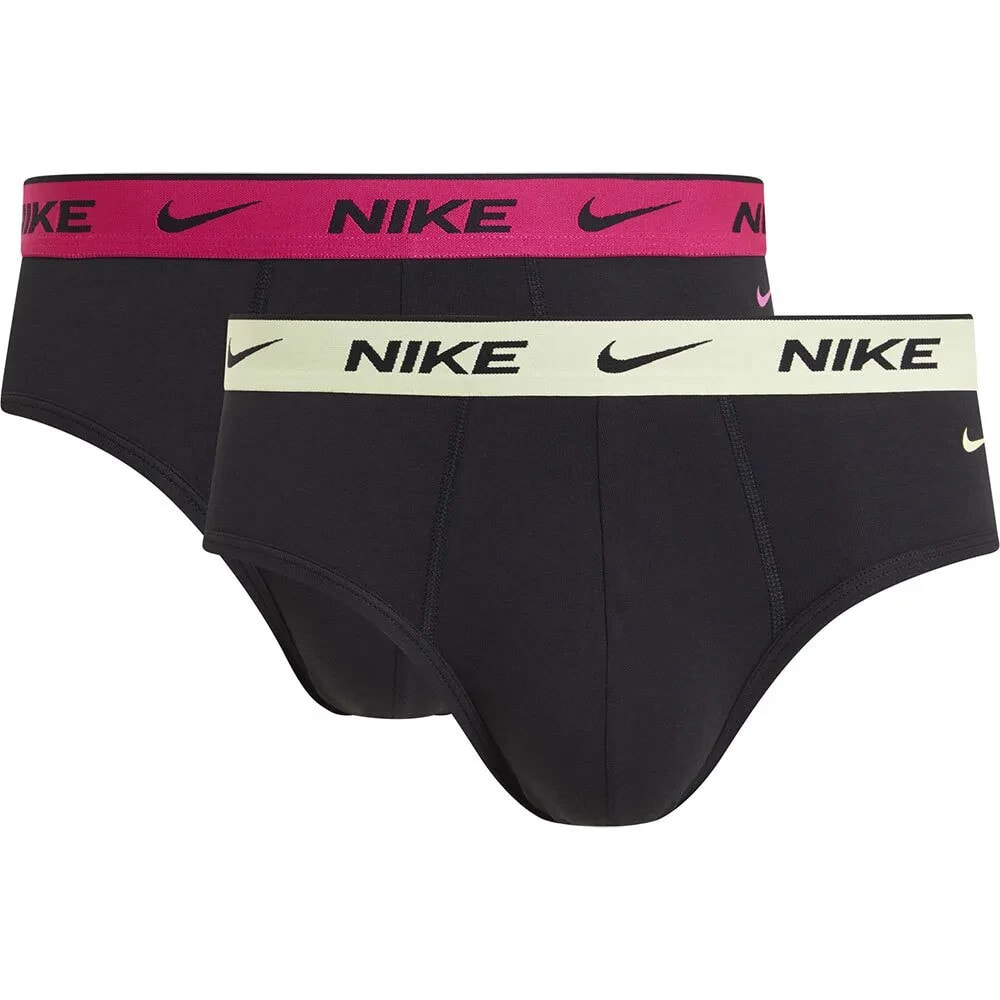 NIKE E-Day Stretch slips 2 units