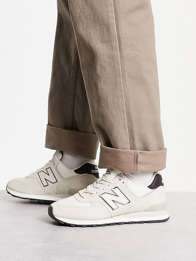 New Balance – 574 – Sneaker in gebrochenem Weiß und Schwarz