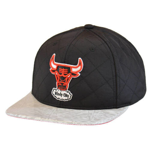 Мужская черная бейсболка Mitchell&Ness Czapka z daszkiem Mitchell & Ness NBA Diamond Base HWC Chicago Bulls