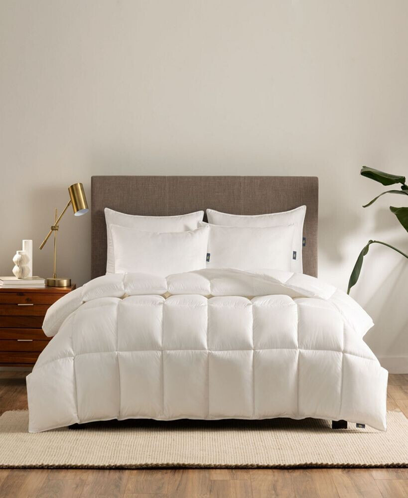 Serta down Illusion Antimicrobial Down Alternative All Season Comforter - King/California King