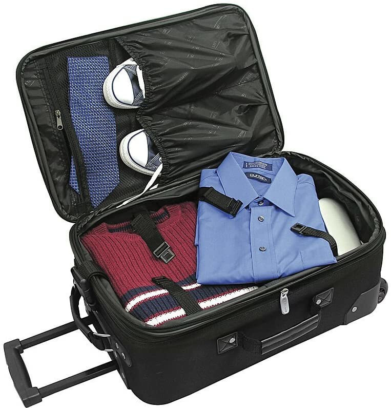 Travel choice. Traveller сумки багажные. Сумка холодильник на колесах Expandable Rolling Cooler. Компьютер в чемодане. Дорожный набор переходников traveller.