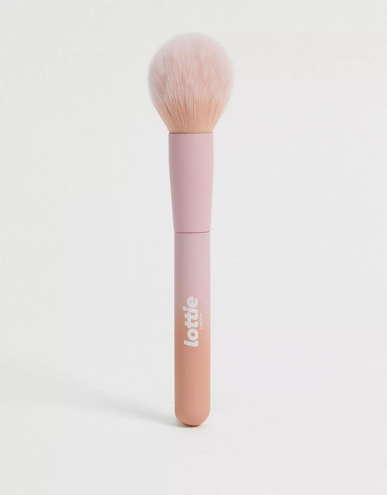 Lottie London LF05 – Angeschrägter Bronzer-Pinsel