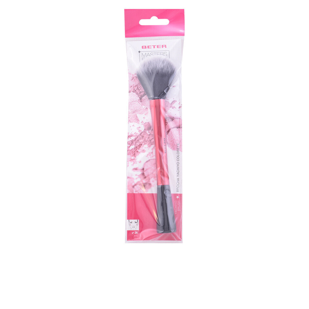 Beter Blush Brush Кисть для растушевки румян